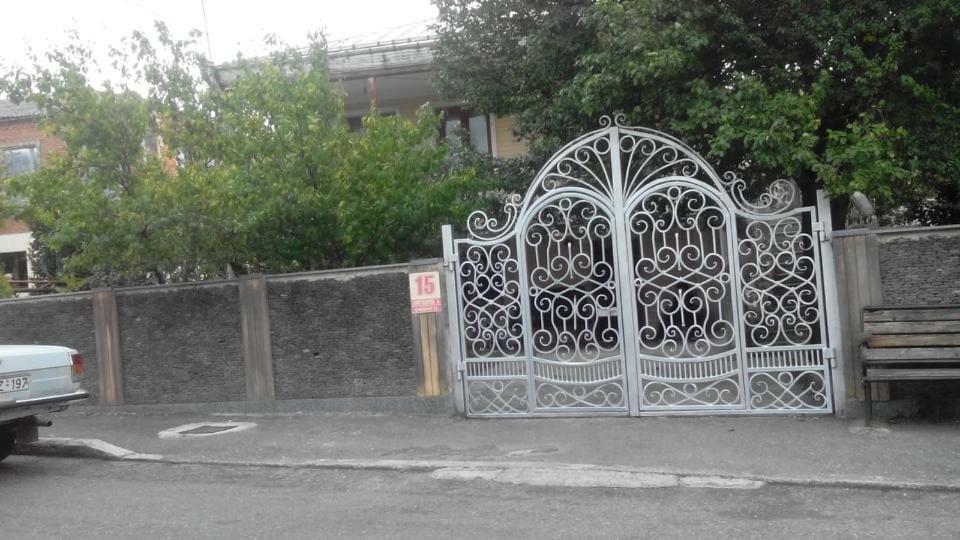 Lux-2-Or-1- Persons Irodion Evdoshvili Street #15 Kutaisi Zewnętrze zdjęcie